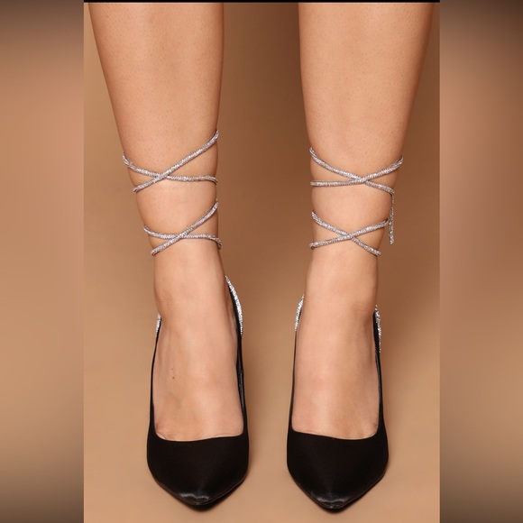 Black tie up shoes (never worn) with matching purse
